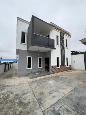 4bdrm Duplex in Kolapo Ishola, Ibadan for sale
