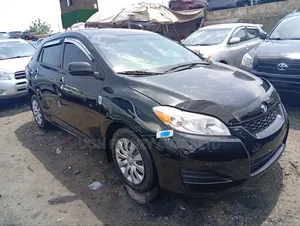 Toyota Matrix Hatchback FWD (1.8L 4cyl 5M) 2010 Black