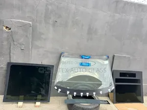 Hyundai Tucson 2018 Windscreen & Panoramic Roof Glass