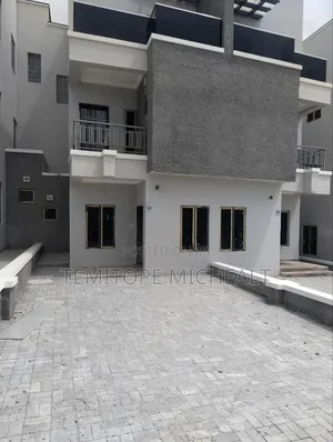 4bdrm Duplex in Gusape Close To Nnpc, Guzape District for sale