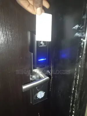Card-Based Locking Redefined With Hotel Software Tools.