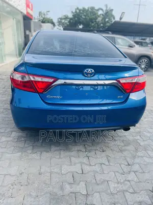 Toyota Camry SE 4dr Sedan (2.5L 4cyl 6A) 2017 Blue