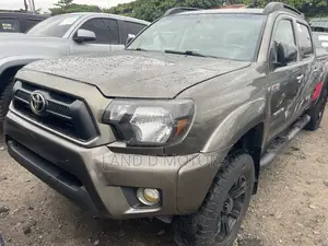 Toyota Tacoma 4dr Double Cab 2016 Brown