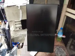 Dell Ips Frameless Monitor for Graphic Design and Gaming