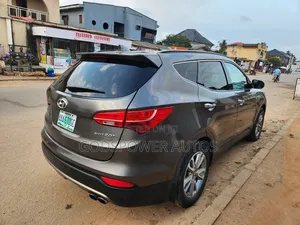 Hyundai Santa Fe 2015 Gray