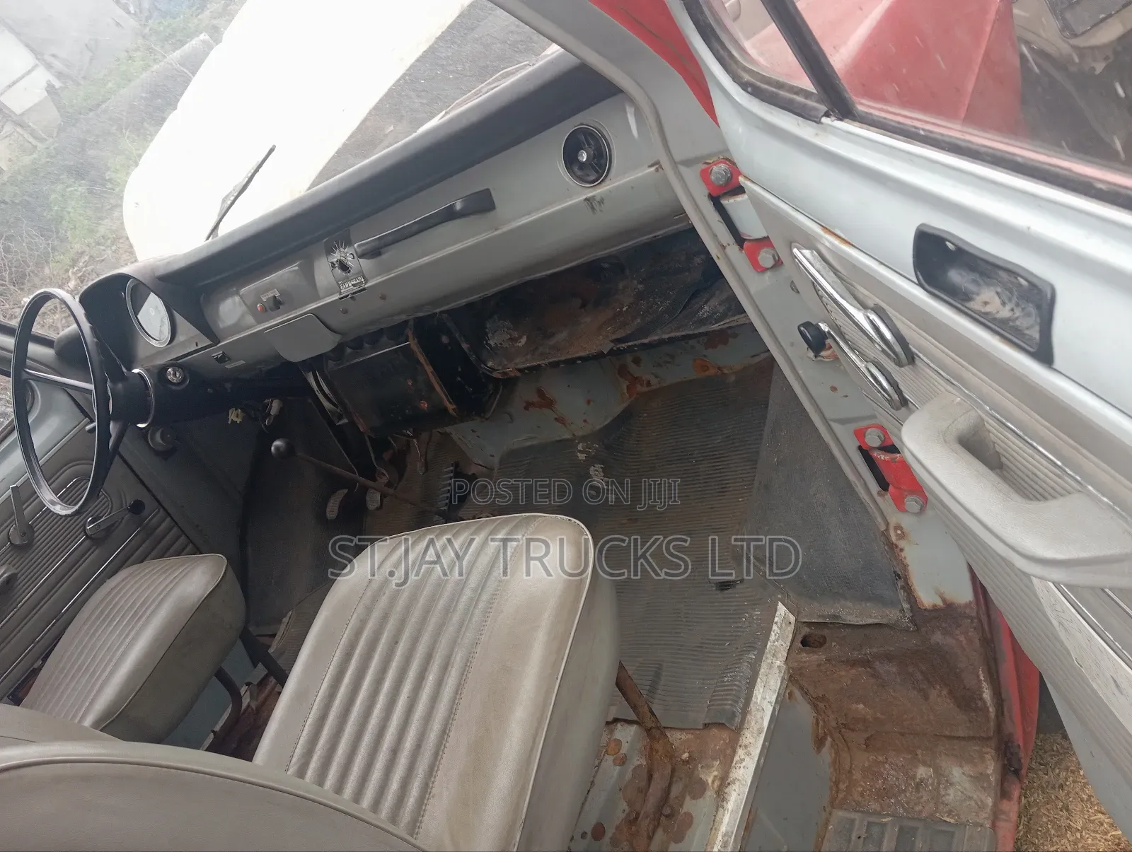 Ford Transit 1980 Red