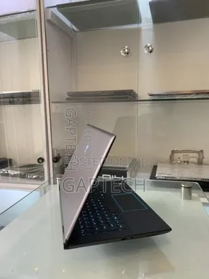 Laptop Dell Alienware M16 R2 16GB Intel Core Ultra 7 SSD 1T