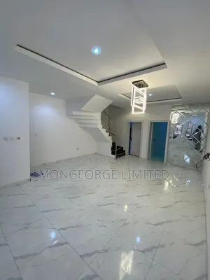 4bdrm Townhouse / Terrace in Ikota for rent