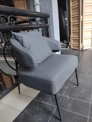 Classic Lounge And Leisure Chair For Office And Home