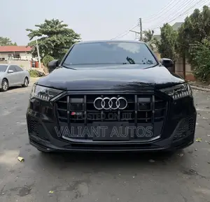 Audi Q7 2022 Black