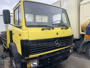 Foreign Used Mercedes 814 Bucket