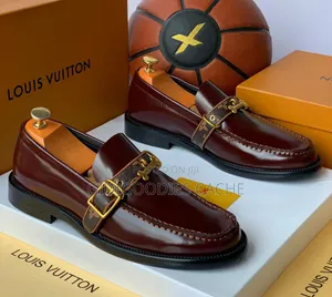 Lv Classic Buckle Loafers