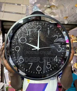 Glitter Clock - Mini . A Luxury Wall Clock .