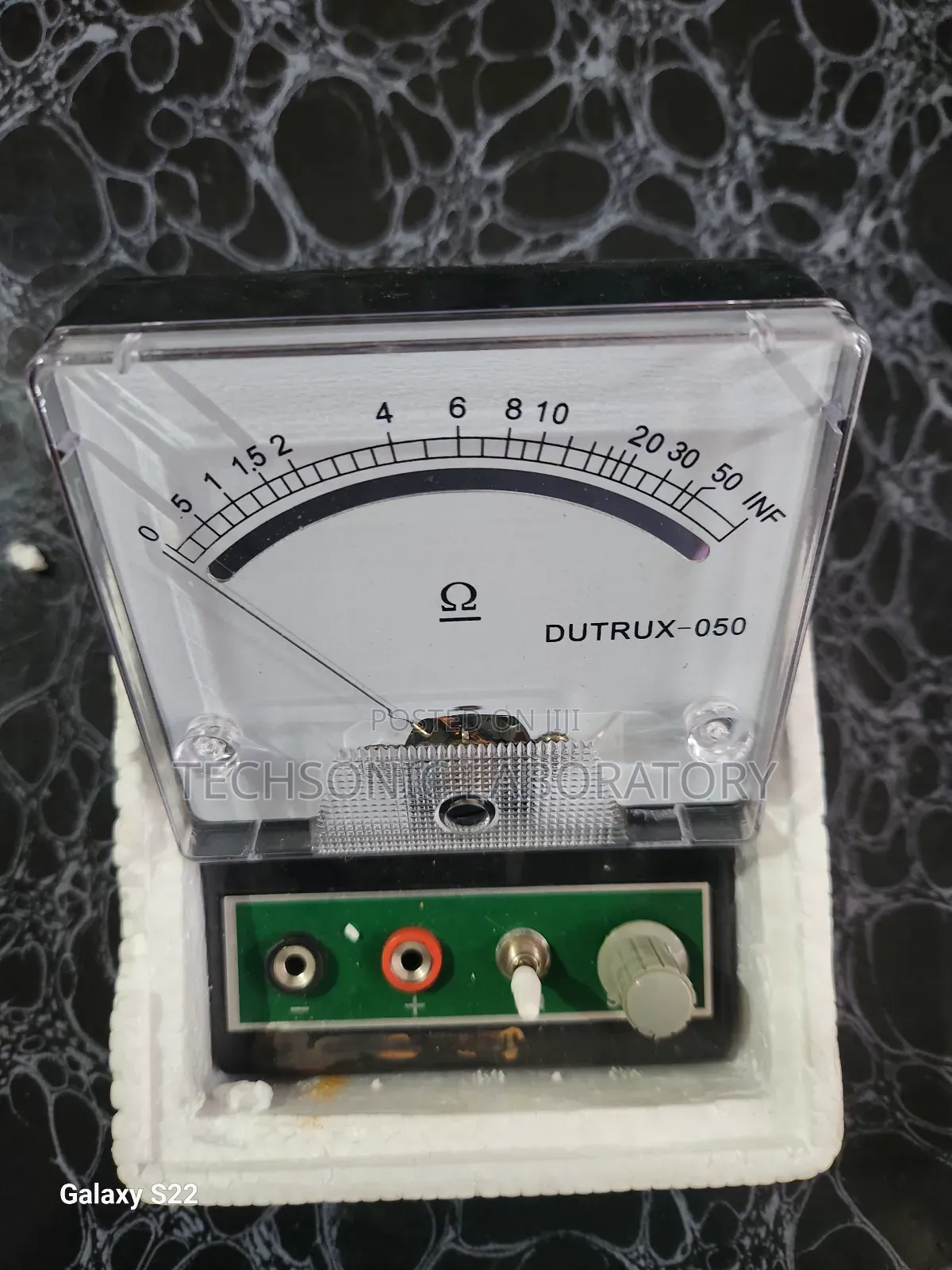 Dutrux Ohmmeter
