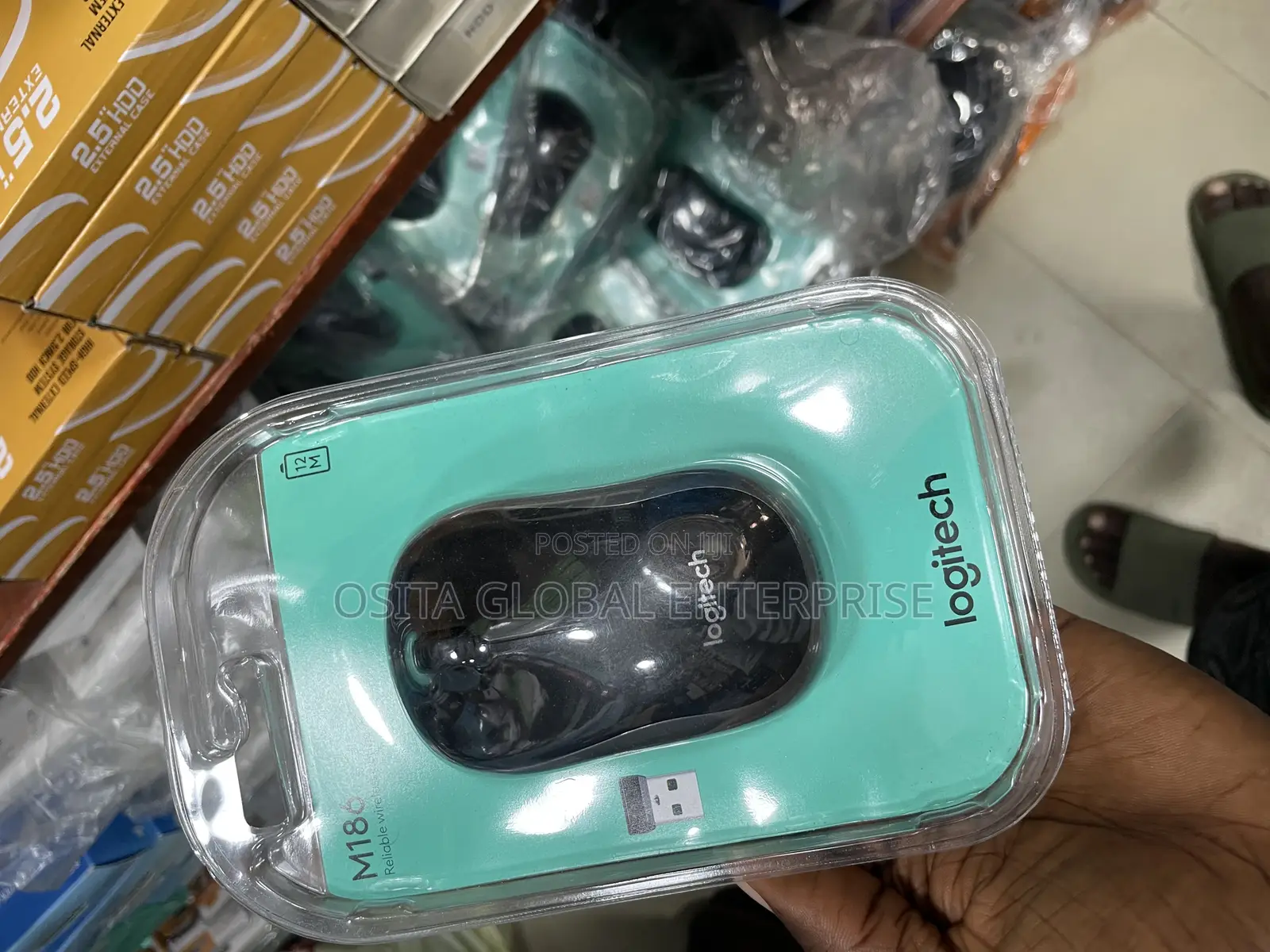 M186 Logitech Wireless Mouse