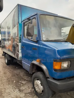 Mercedes 609d Mini Truck