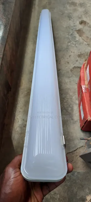 Modern 4ft Led Waterproof Flourescent Fitting
