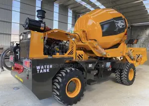 4m3 Yuchai Engine Mobile Self Loder Concrete Mixer DGM