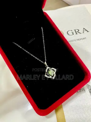 Green Moissanite VVS 1 Stone Female Sterling 925 Necklace