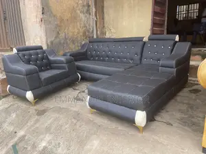 Living Room Couch With a Single, Made With Good Leather