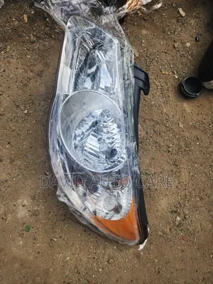 Head Lamp Hyundai Elentra 2006 Available