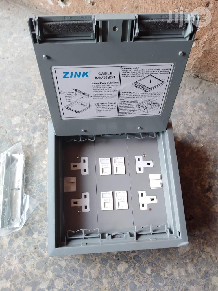 Floo Box With 4 Power 6 Data