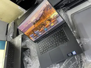 Laptop Dell Precision 5540 16GB Intel Xeon SSD 512GB