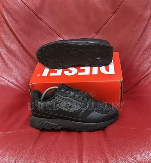 Classic Luxury Men's Sneakers Diesel Well Branded Package