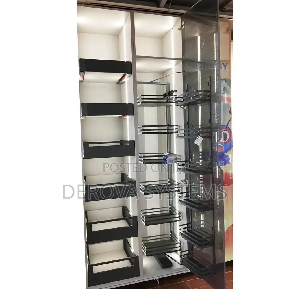 Kitchen Pantry With Complete Accessories