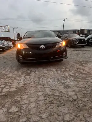 Toyota Camry SE 4dr Sedan (2.5L 4cyl 6A) 2012 Black