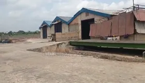 Warehouse at Off Lagos Ibadan Expressway for Sale3 Bay War