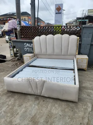 Padded 7ftby6ft Luxury Bed Stand.