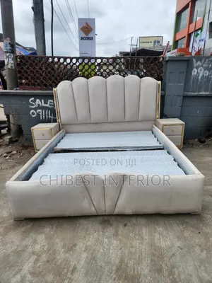 Executive 6by7 Upholstery Padded Bed.
