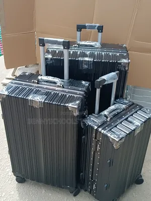 Set Of 3 In 1 Light Weight Aluminium Travelling Luggage Boxs