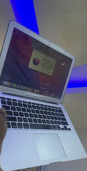 Laptop Apple MacBook Air 2017 8GB Intel Core i5 SSD 256GB