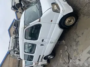 Suzuki Every 2005 White