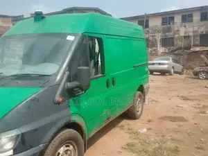 Ford Transit 2004 Green