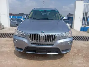BMW X3 xDrive28i 4dr SUV AWD (2.0L 4cyl Turbo 8A) 2014 Blue