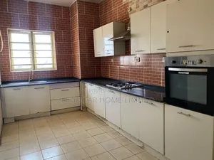 3bdrm Shared Apartment in Southern View Estate, Chevron for rent