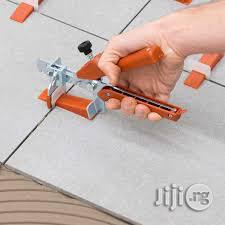 Tile Leveling System Clip