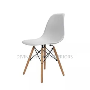 Sturdy Indoor and Outdoor Patio Chair -White