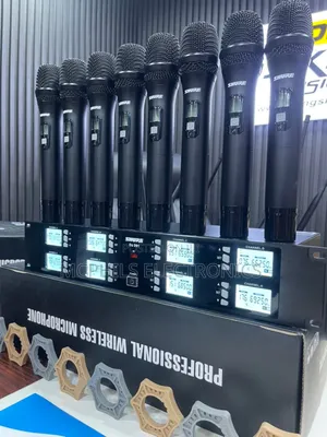 Shure 8 In 1 Uhf Handheld Wireless Microphones