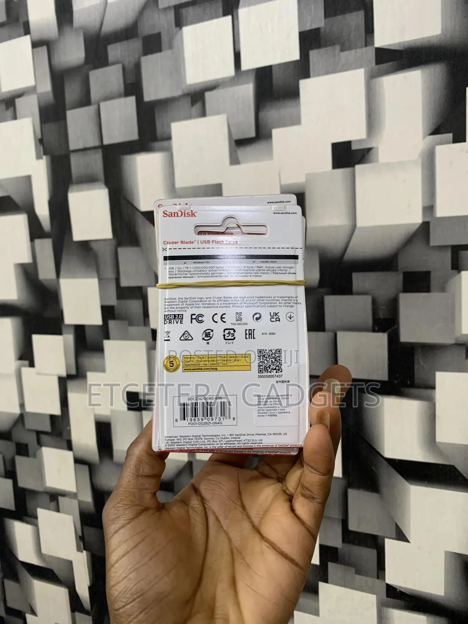 Sandisk Cruzer Blade 64gb.