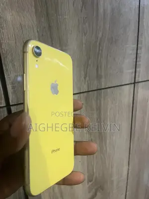 Apple iPhone XR 128 GB Yellow