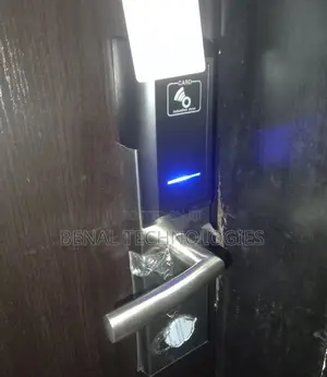 Hotel Lock Control via Card System and Check‐In Software