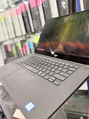 Laptop Dell XPS 15 9570 16GB Intel Core i7 SSD 256GB