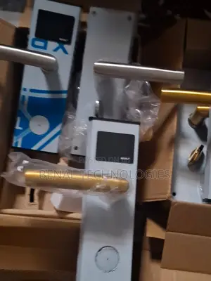 Luxuryhotel Locking System:Card Access Enhanced Wit Tasteful