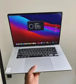 Laptop Apple MacBook Pro 2019 32GB Intel Core I9 SSD 1T