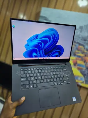 Laptop Dell Inspiron 15 7580 16GB Intel Core I7 SSD 512GB