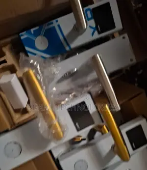 High-End Card-Access Lock System With Accessible Software
